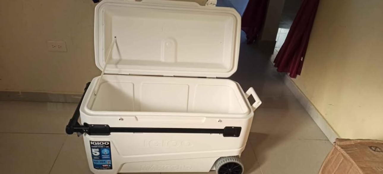 Igloo Maxcold Glide 110Qt Wheeled Cooler | Insulated Hard Shell Ice Chest customer photo 2
