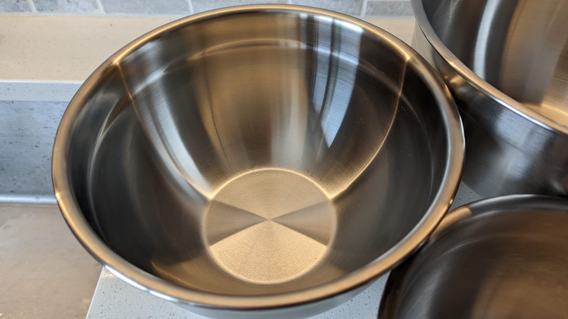 Cuisinart Mixing Bowl Set, Nesting Bowls, Stainless Steel, 3-Piece | 1.5, 3 & 5 qt. stainless steel mixing bowls for baking, cooking & prep, dishwasher safe, durable & compact, CTG-00-SMB customer photo 1