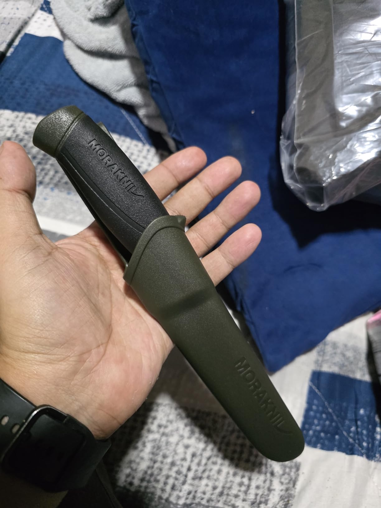 Morakniv Companion Fixed Blade Outdoor Knife with Stainless Steel Blade, 4.1-Inch, Military Green customer photo 2