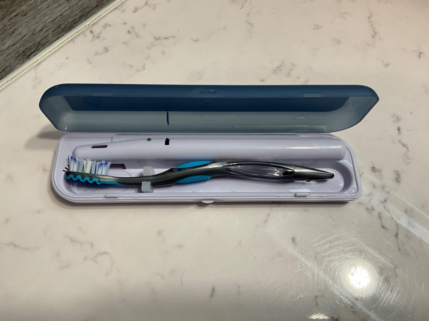Pursonic Portable UV Toothbrush Sanitizer Case - Travel Toothbrush Sanitizer and Holder - For Electric and Manual Brush Heads with UV Light & Auto Shut Off Timer customer photo 1
