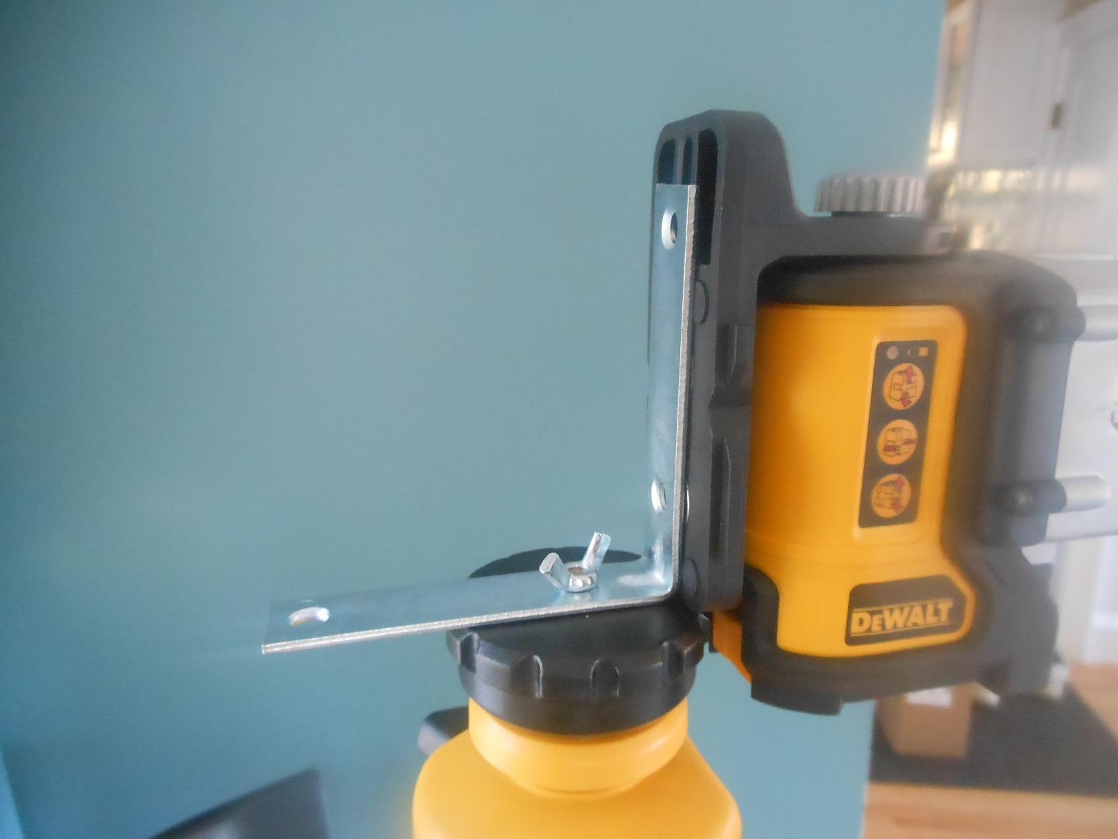 DEWALT Line Laser, Self-Leveling, Black, 3-Beam (DW089K) customer photo 2