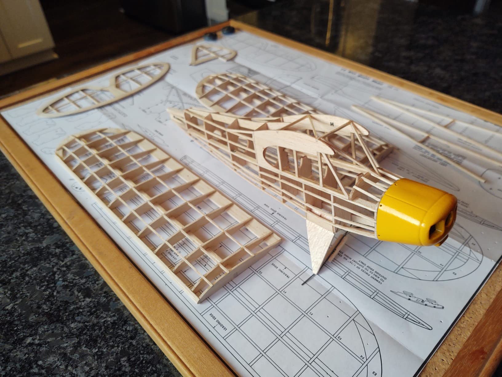 Guillow's Piper Super Cub 95 Laser Cut Model Kit Blue, Small customer photo 1