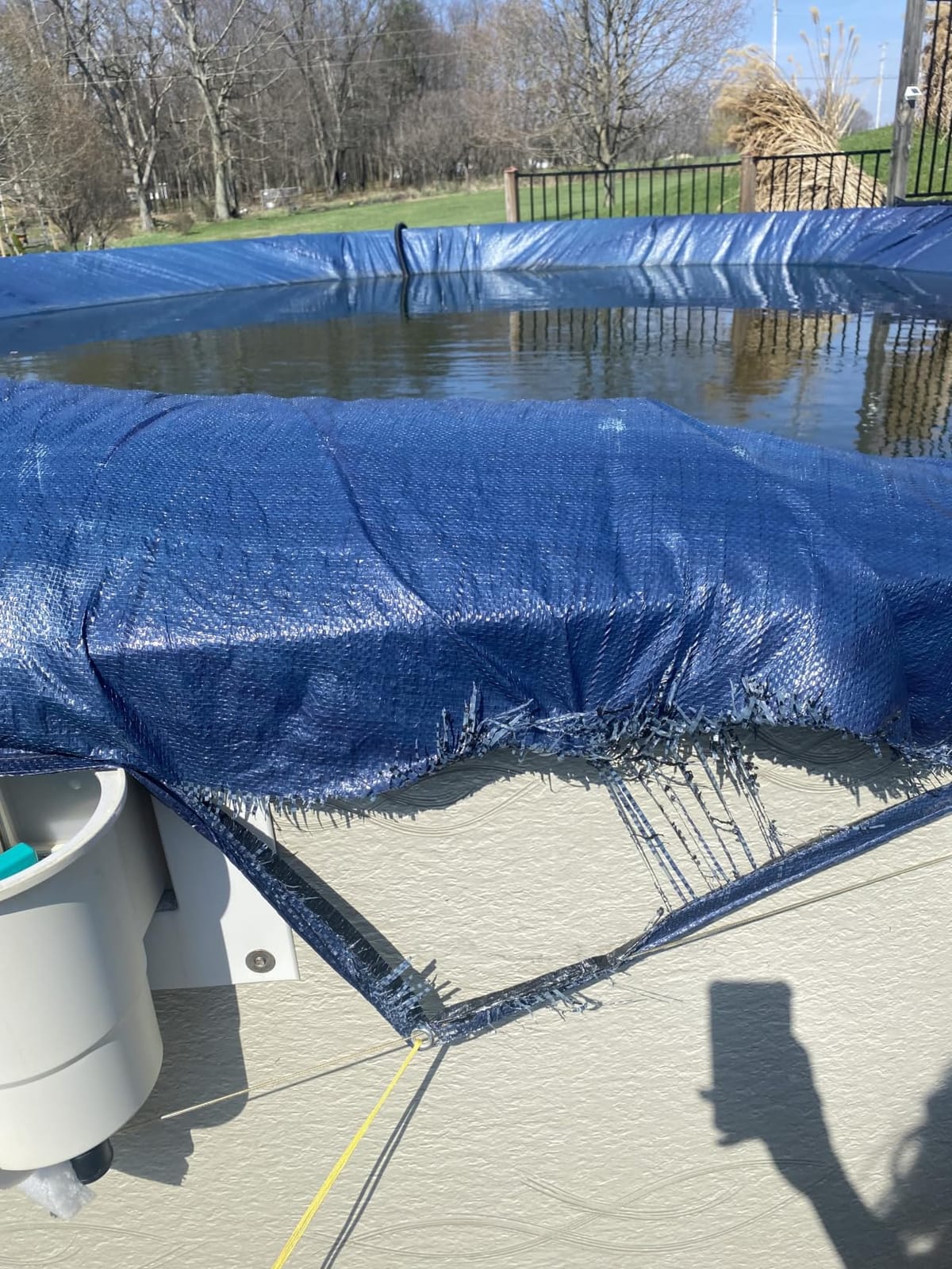 Blue Wave Arctic Armor 18-ft Round Above Ground Pool Winter Cover, Navy | Solid polyethylene, heat-sealed seams, cable, winch, grommets, extra 4-ft overlap, 8-yr support, blocks debris & snow customer photo 1