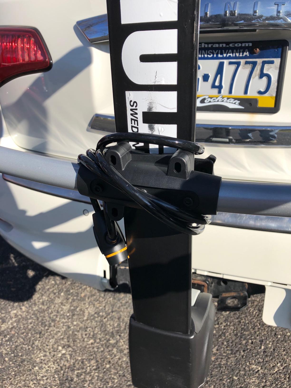 Thule Tram Hitch Ski Carrier | Tram Hitch Ski & Snowboard Carrier - Secure, Durable, 6 Pairs customer photo 2