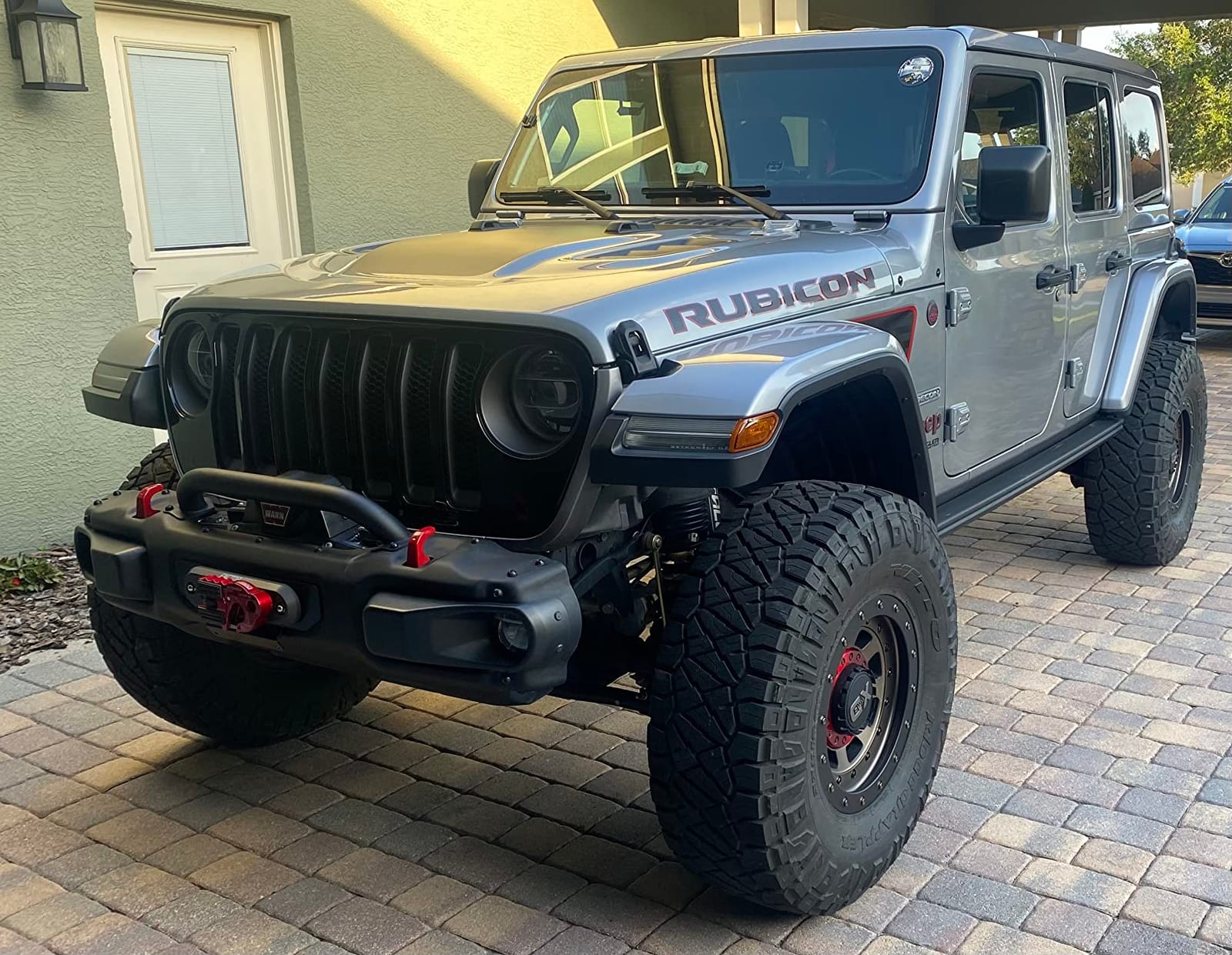 WARN Zeon 10-S 12V Electrical Utility Winch 10,000 lbs for Trucks & SUVs | 100 ft 3/8 in Spydura Synthetic Rope, Polished Aluminum Hawse, Wired Remote, Durable Housing for Trucks SUVs Jeeps Off-Road customer photo 1
