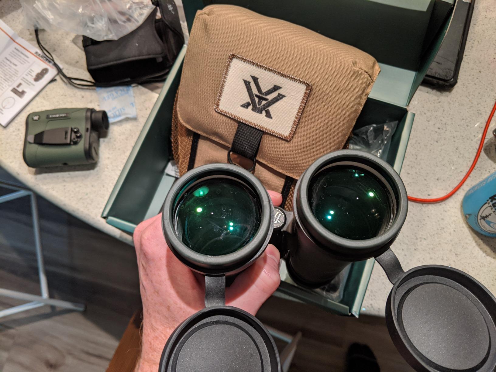 Vortex Razor HD Roof Prism Binoculars | HD Optics, Tripod Adaptable, Magnesium Chassis, Waterproof, Fogproof, Included GlassPak - Unlimited, Unconditional Warranty customer photo 1
