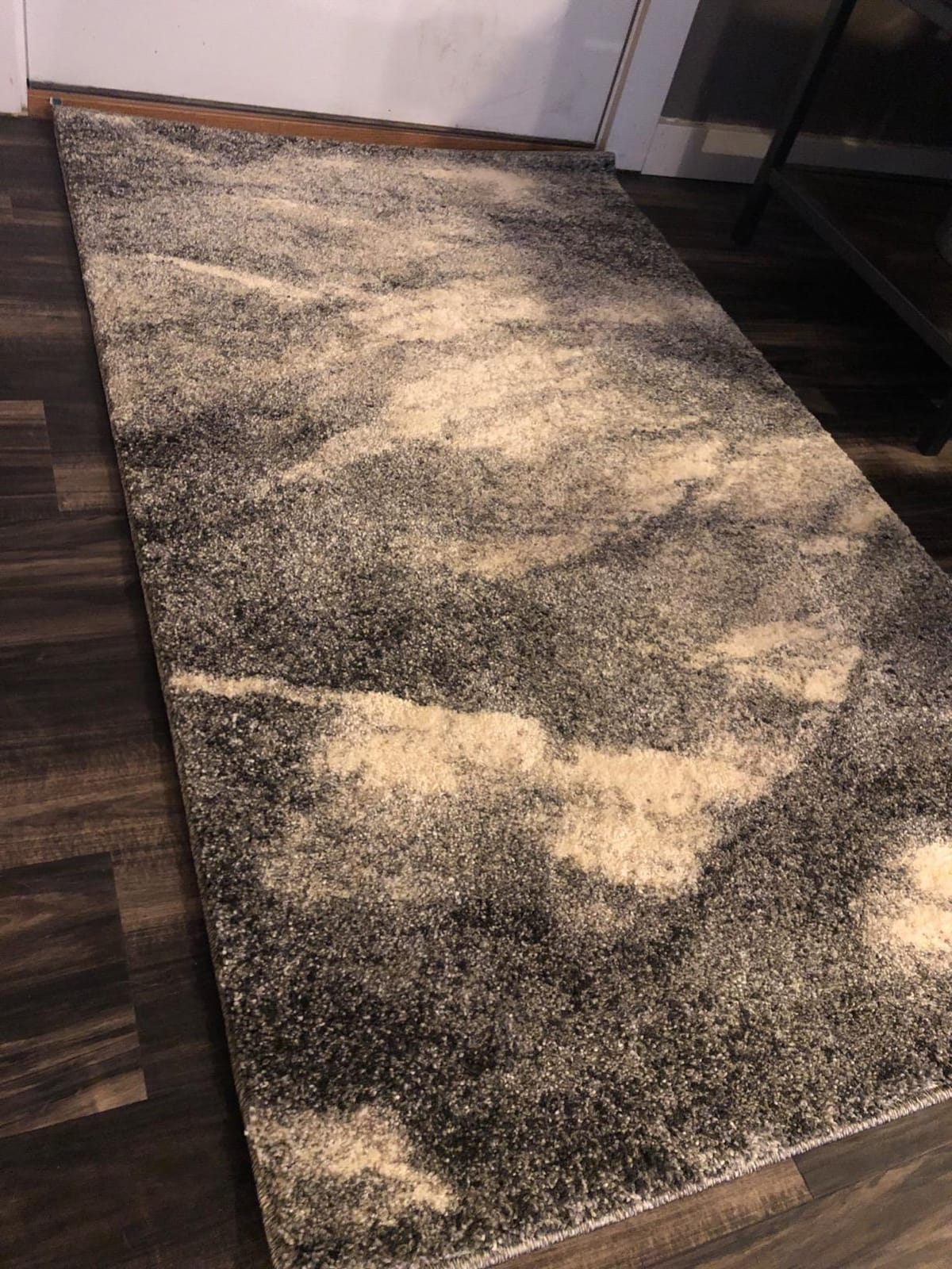 SAFAVIEH Retro Collection Area Rug - 6' x 9', Grey & Ivory, Modern Abstract Design, Non-Shedding & Easy Care, Ideal for High Traffic Areas in Living Room, Bedroom (RET2891-8012) customer photo 2