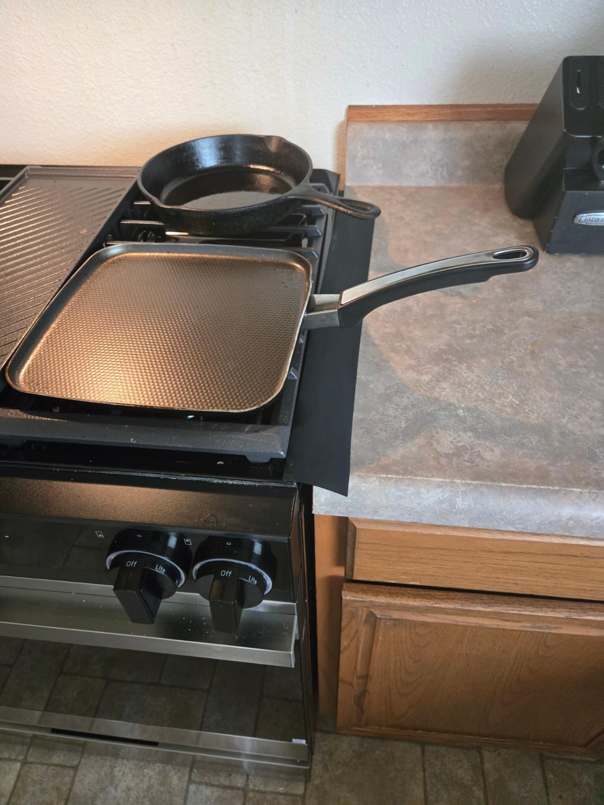 Farberware High Performance Aluminum Nonstick Stovetop Griddle Pan, 11-Inch | Easy cleanup, square pan with textured surface for outstanding food release, oven safe breakfast griddle, black customer photo 2