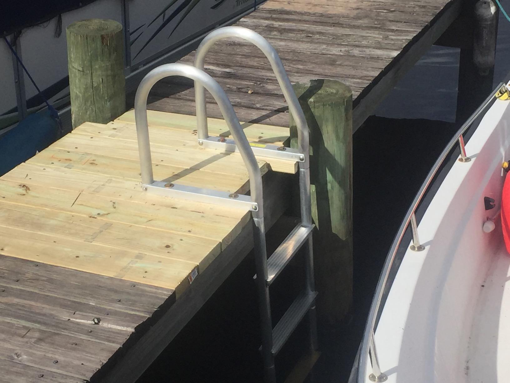 Dock Edge ECO Weld Free Fixed Dock Ladder customer photo 1