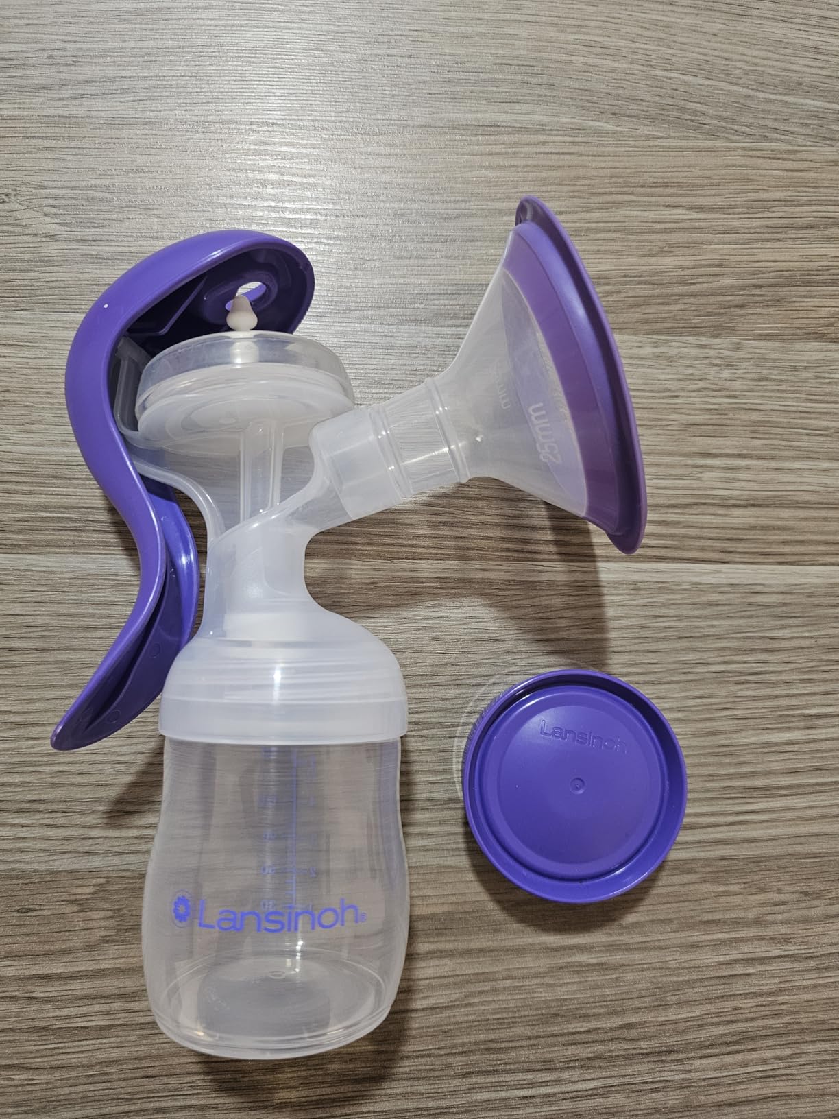 Lansinoh Manual Breast Pump | Hand Pump with Comfortable Flange, Includes 5oz Baby Bottle, Slow Flow Nipple, Breastfeeding Essentials customer photo 1