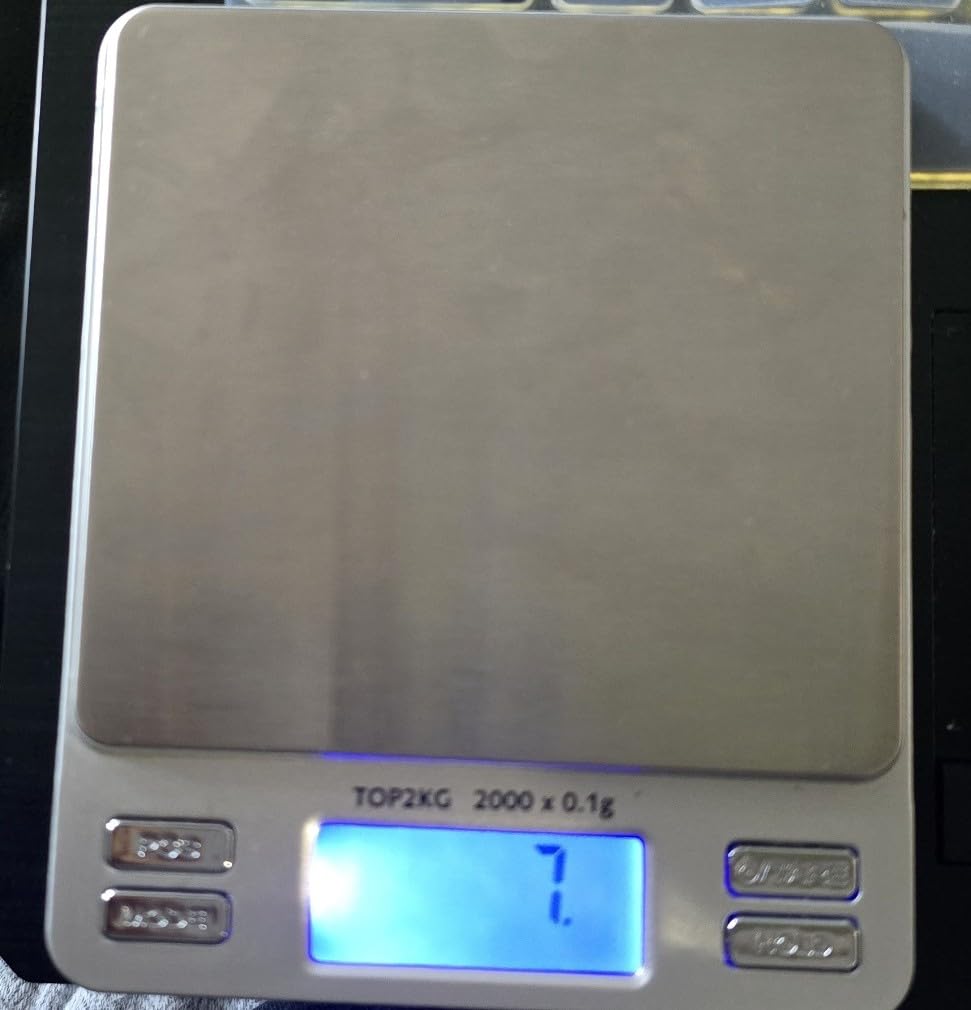 Smart Weigh Gold & Jewelry Scale, 2000g x 0.1g, Backlit LCD Pocket Design | Tare, Hold & Count Functions; 6 Unit Conversion Modes; Bullion, Reloading & Coin Portions; 2 Trays & Batteries Included customer photo 2