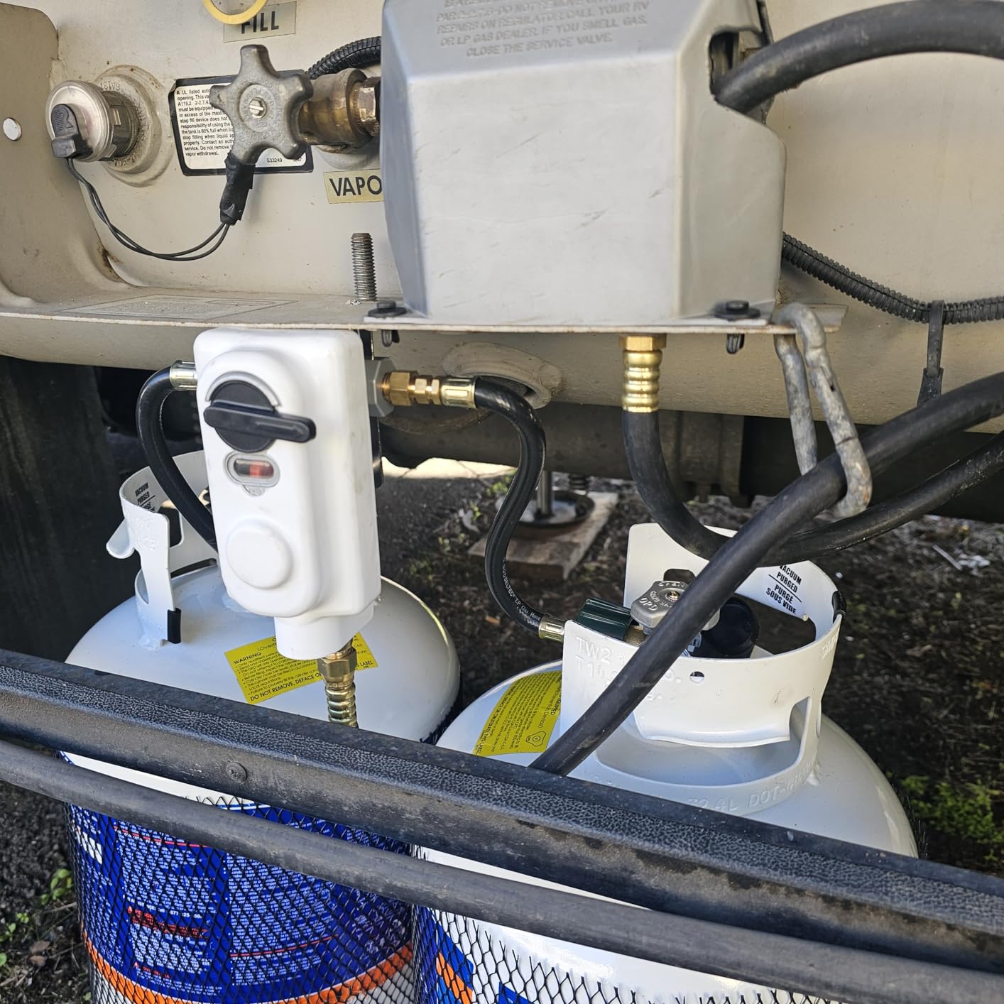 Flame King (KT12ACR-2) 2-Stage Auto Changeover LP Propane Gas Regulator With Two 12 Inch Pigtails For RVs, Vans, Trailers customer photo 1