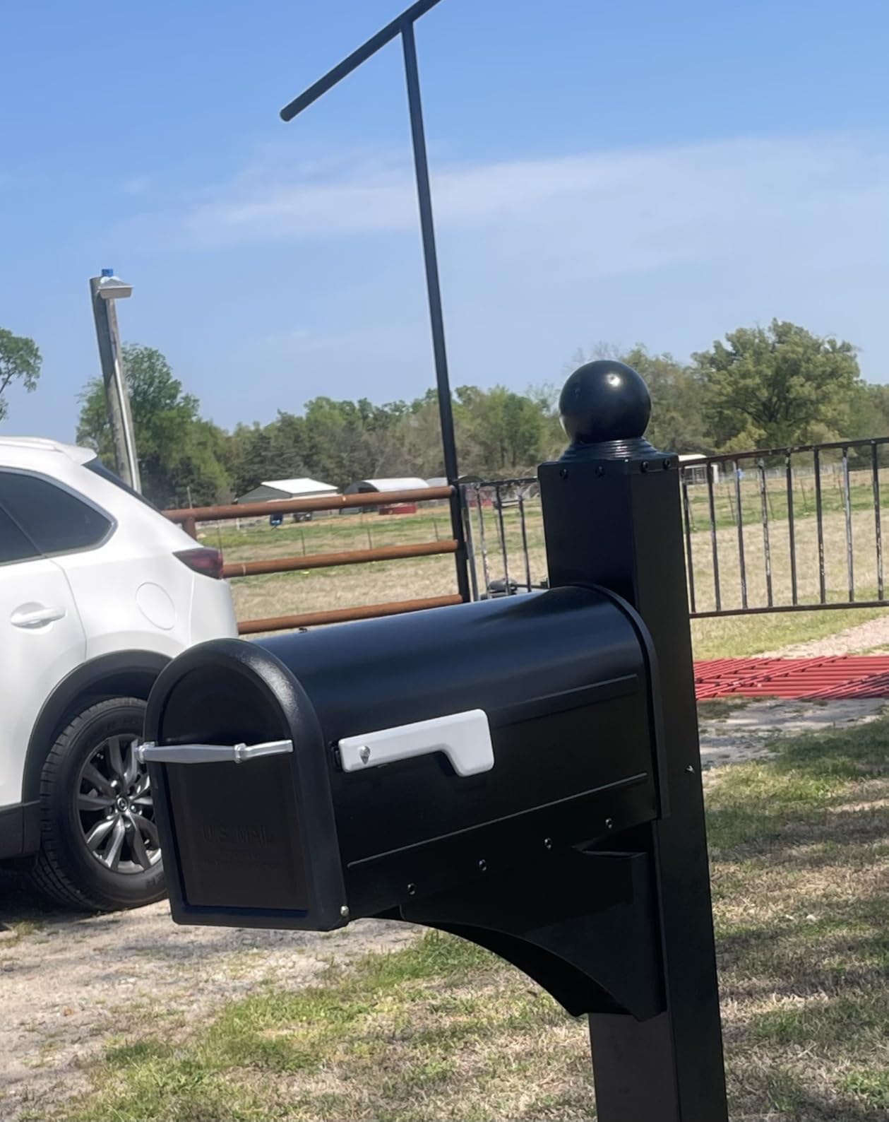 Architectural Mailboxes Chadwick Galvanized Steel Post Mount Mailbox, Black, Medium customer photo 1