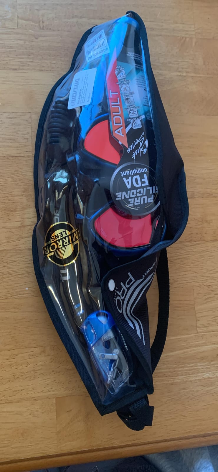 TUSA Sport Adult Black Series Visio Tri-Ex Mask, Dry Snorkel, and Fins Travel Set customer photo 2