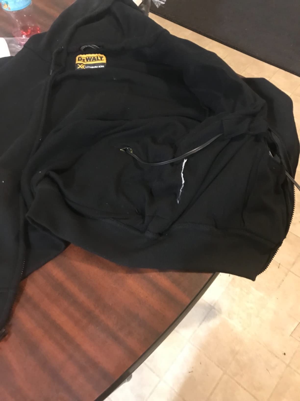 DEWALT DCHJ067B-L 20V/12V MAX Bare Hooded Heated Jacket, Black, Large customer photo 1