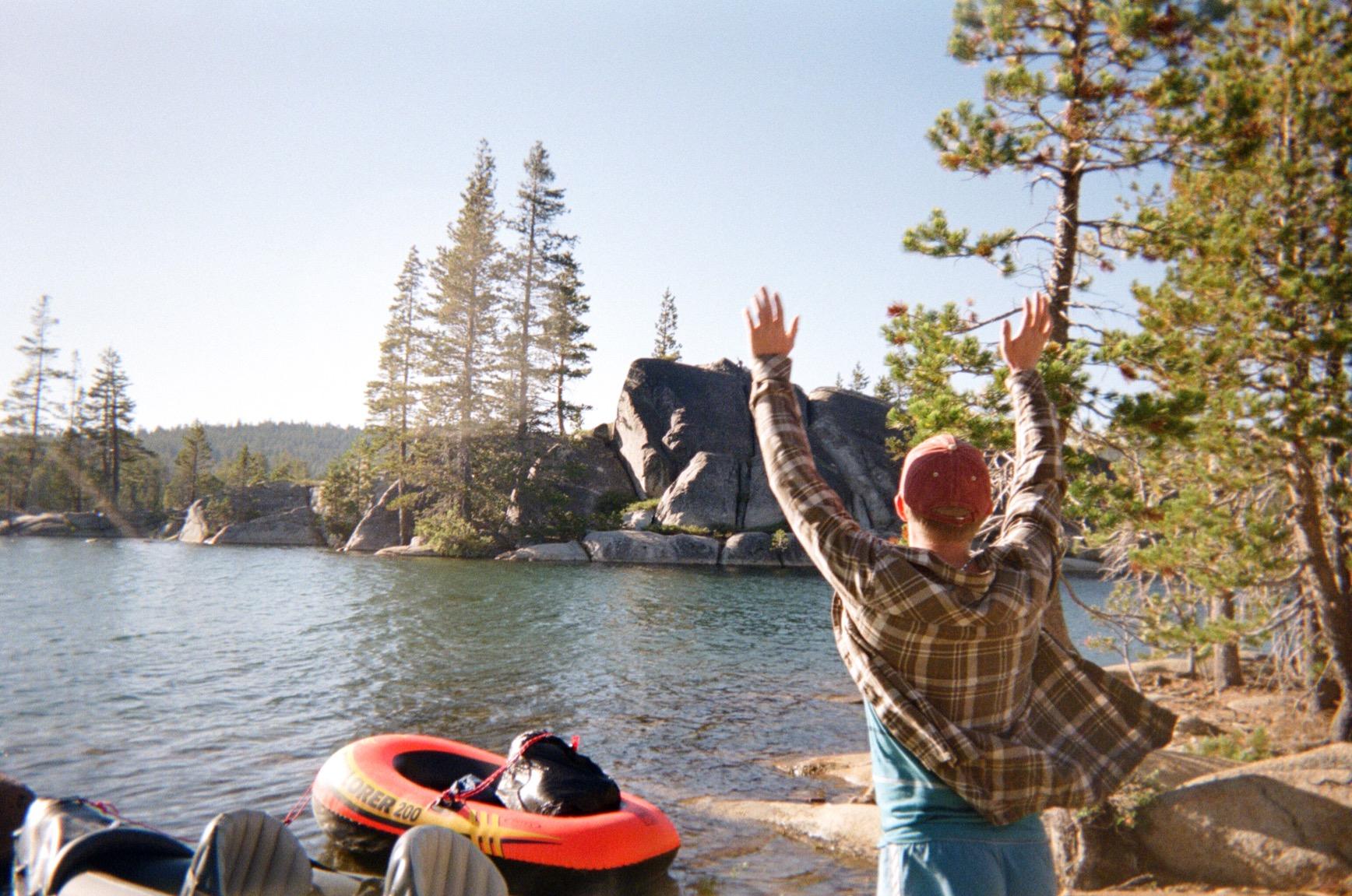 Fujifilm QuickSnap 800 Waterproof 35mm One-Time-Use Disposable Camera, 27 Exposures 2-Pack customer photo 1