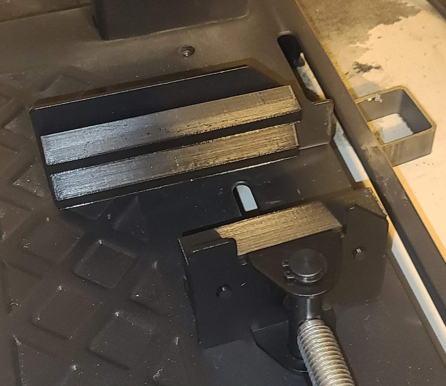 PORTER-CABLE Chop Saw, 15-Amp, 14-Inch (PCE700) customer photo 2