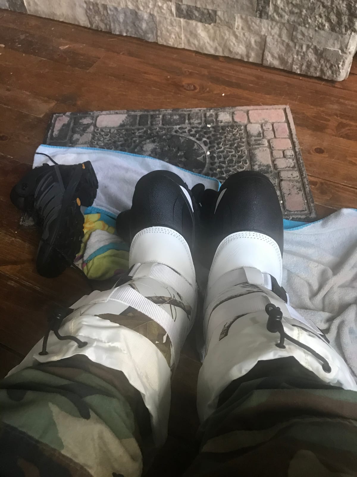 Baffin Impact Men's Boots, Mid-calf Height, for Extreme Cold weather, Snow and/or Ice-covered environments, Snowshoe Compatible customer photo 2