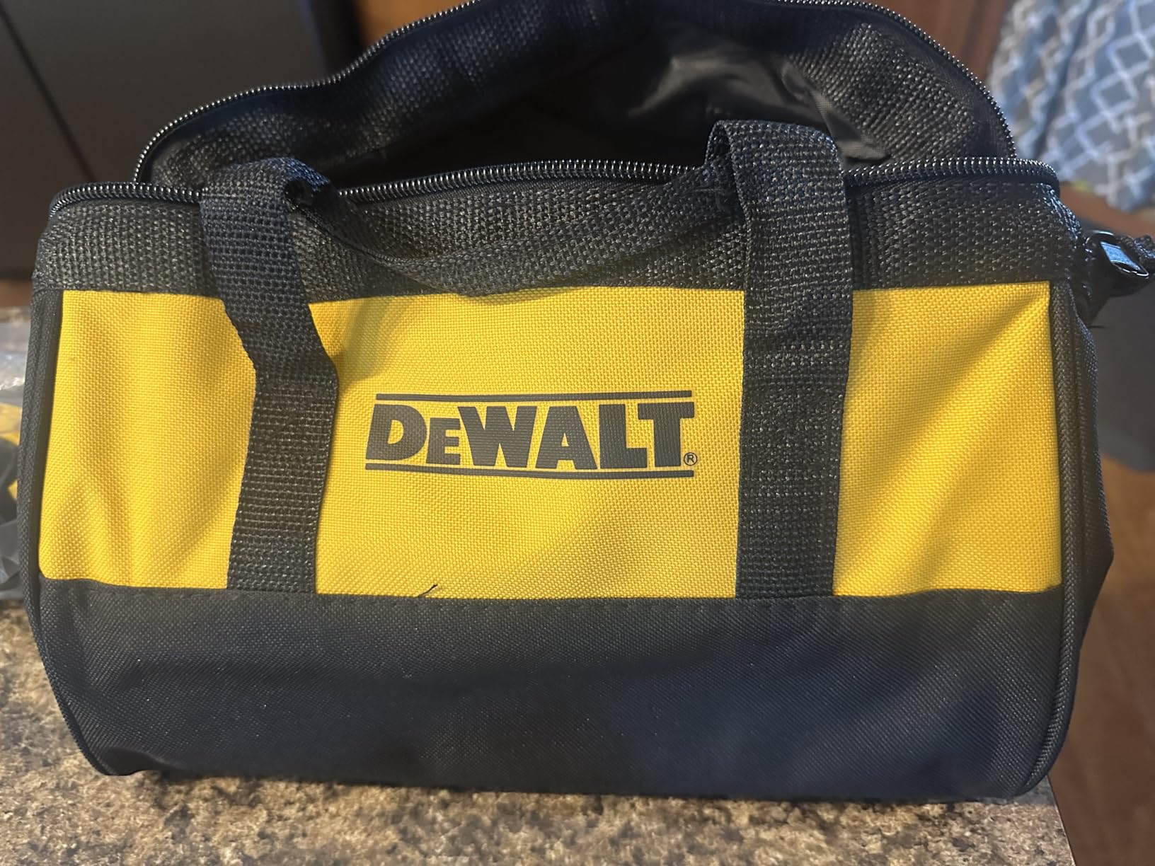 DEWALT 20V MAX XR Oscillating Multi-Tool Kit, Oscillating Tool Accessories, Cordless, 3-Speed, Quick Blade Change, Sand Paper, Blades, Battery and Charger Included (DCS356D1) customer photo 2