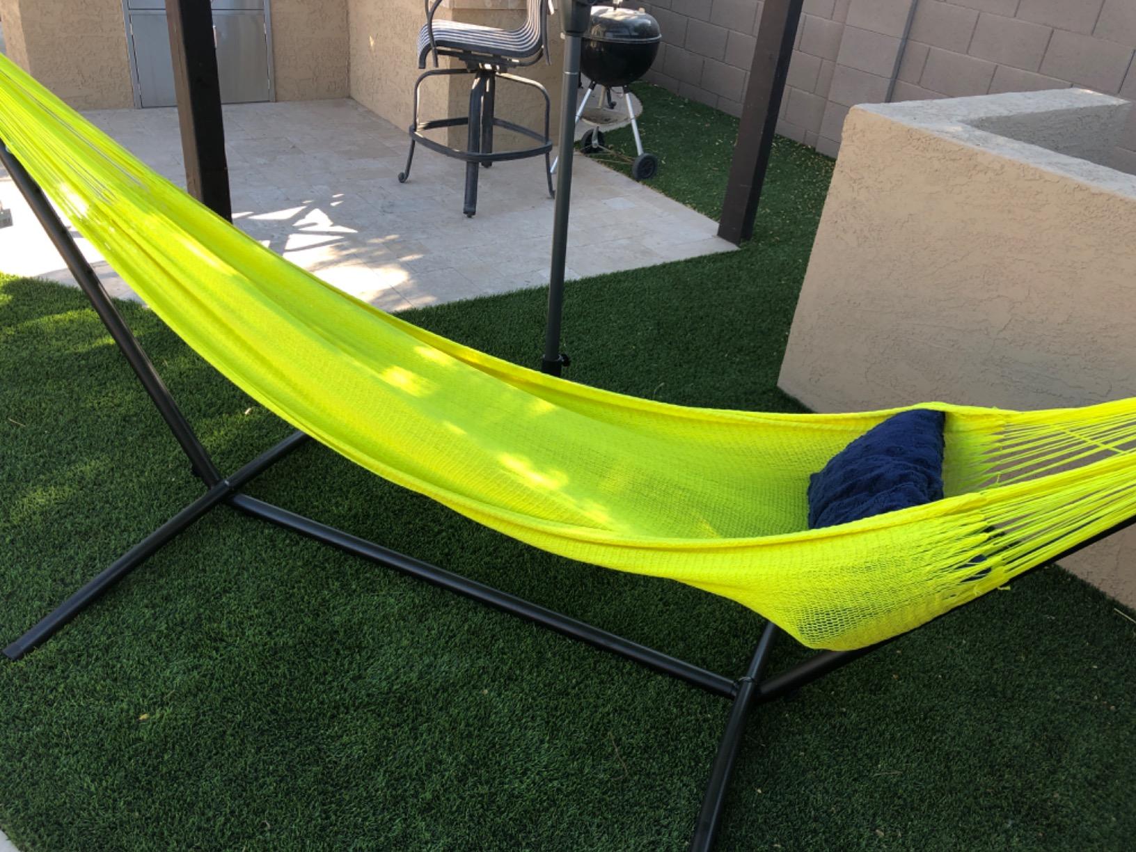 Sunnydaze Brazilian Portable Steel Hammock Stand, Black Finish | 400-Pound Capacity Hammock Hanging Frame, for Outside, Includes a Carrying Case, Powder-Coated Finish customer photo 1