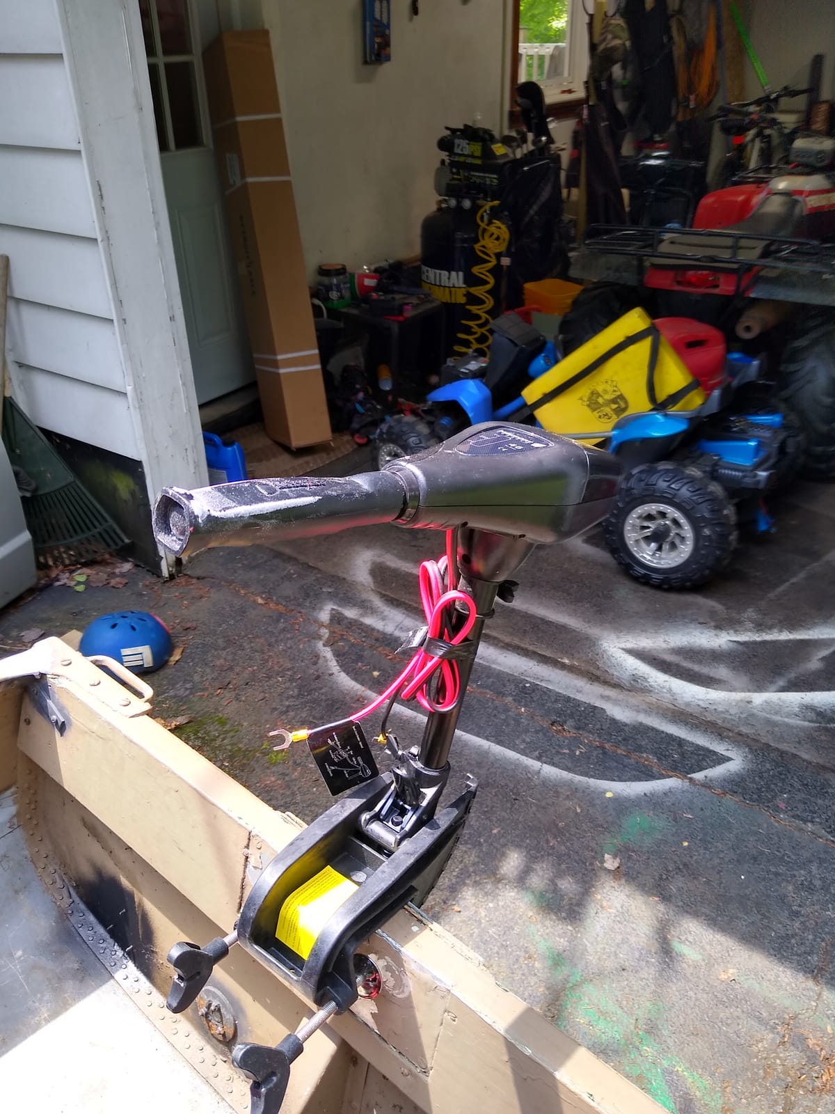 Newport NV-Series Thrust Saltwater Transom Mounted Trolling Electric Trolling Motor w/LED Battery Indicator customer photo 2
