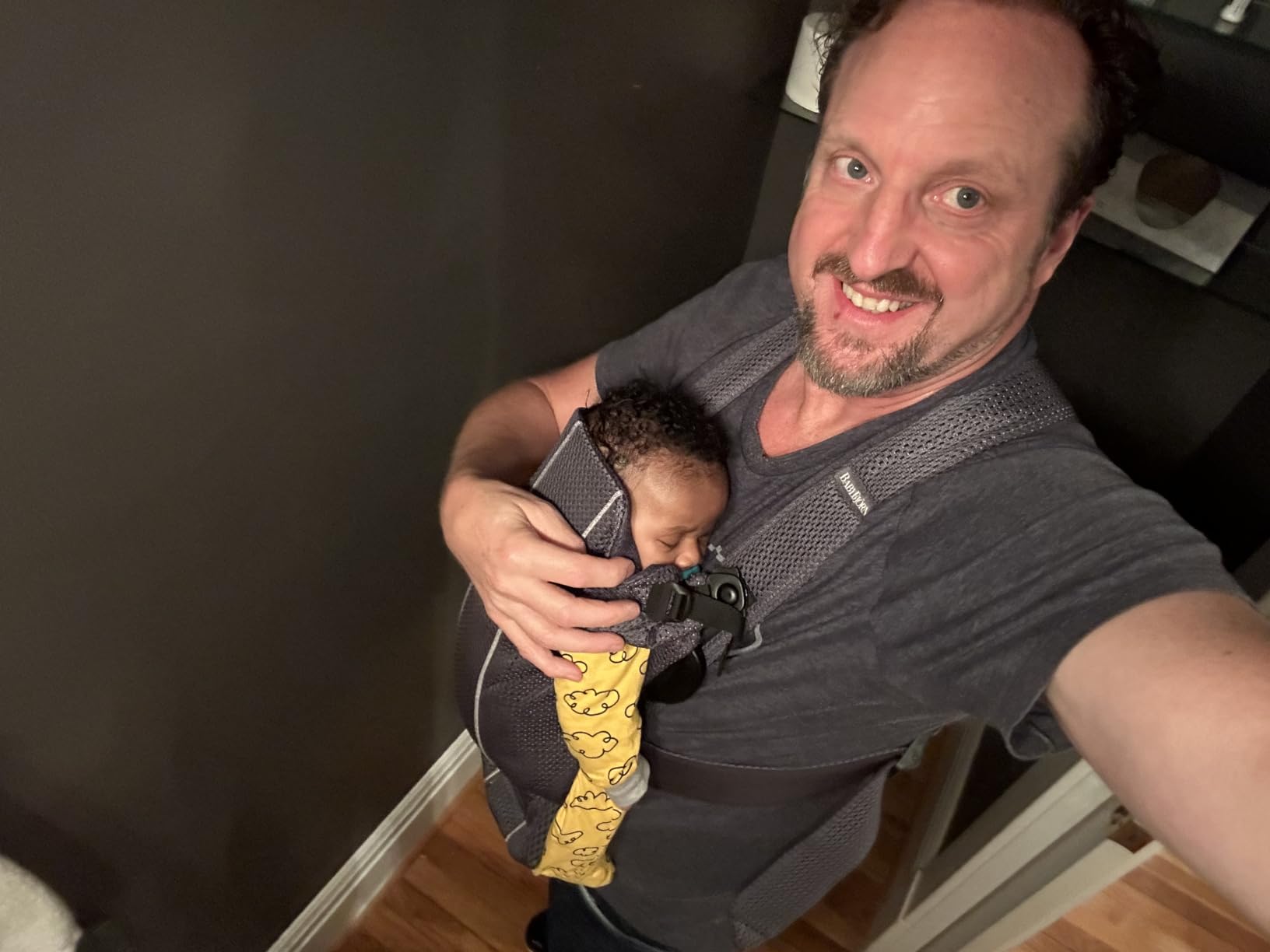 BabyBjörn Baby Carrier Mini, Black, 3D Mesh | Newborn Carrier (7-15 lbs), Ergonomic, Easy-to-Use customer photo 1