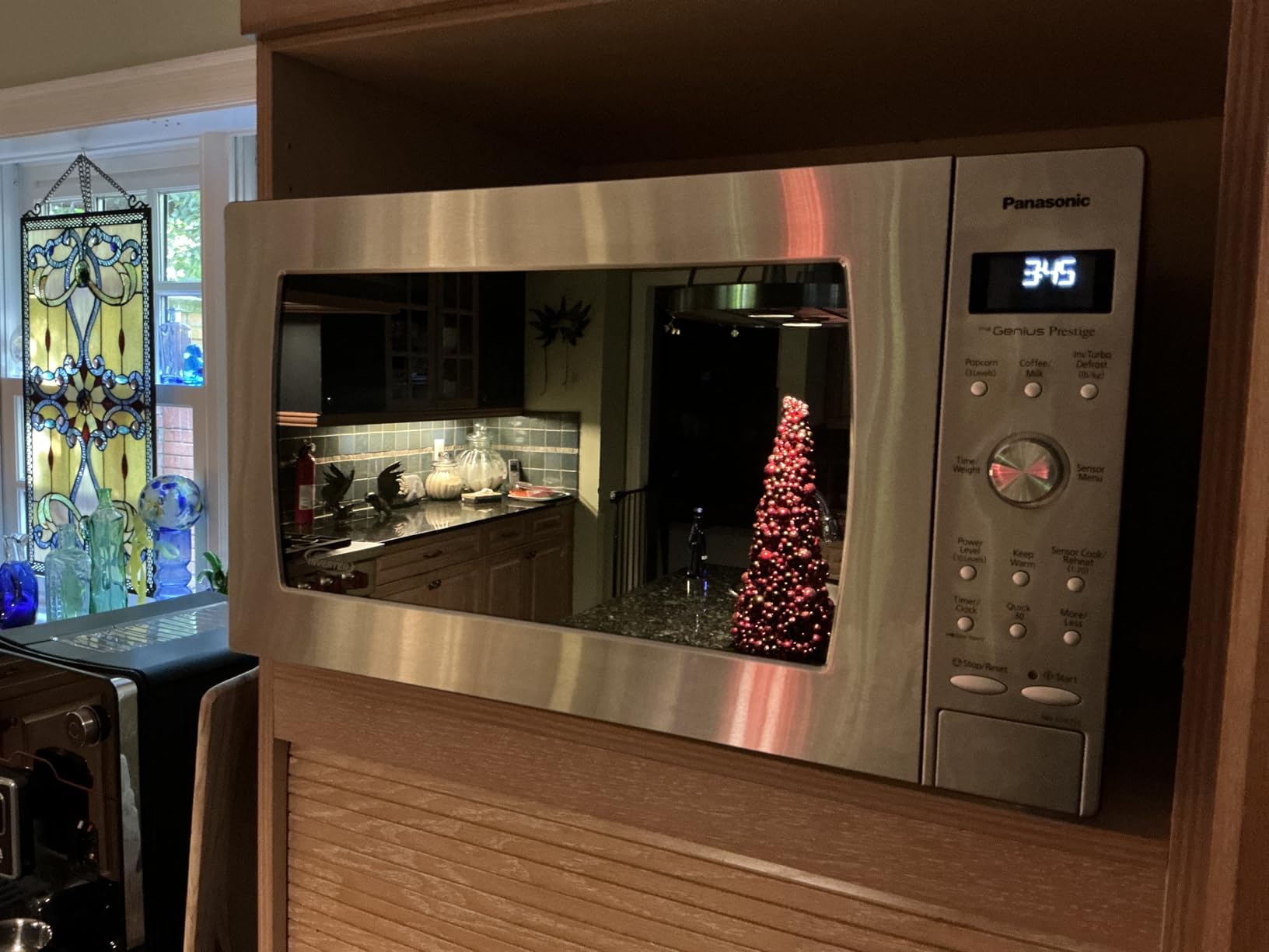 Panasonic Microwave Oven with Cyclonic Wave Inverter Technology, 1250W, 2.2 cu.ft. Countertop Microwave with Genius Sensor One-Touch Cooking - NN-SD975S (Stainless Steel/Silver) customer photo 1