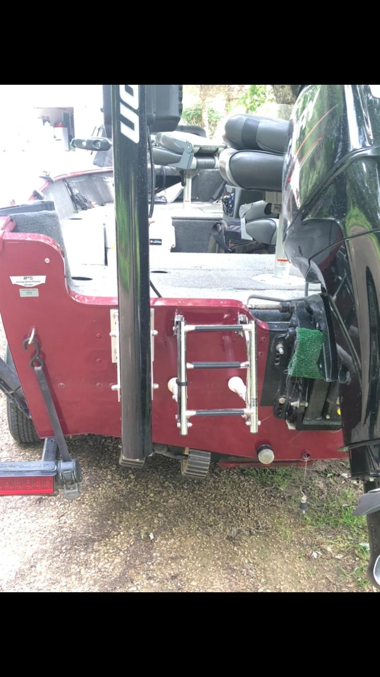 Amarine 3-Step Stainless Steel Stern Mount Pontoon Boat Ladder with Rubber Grips customer photo 2