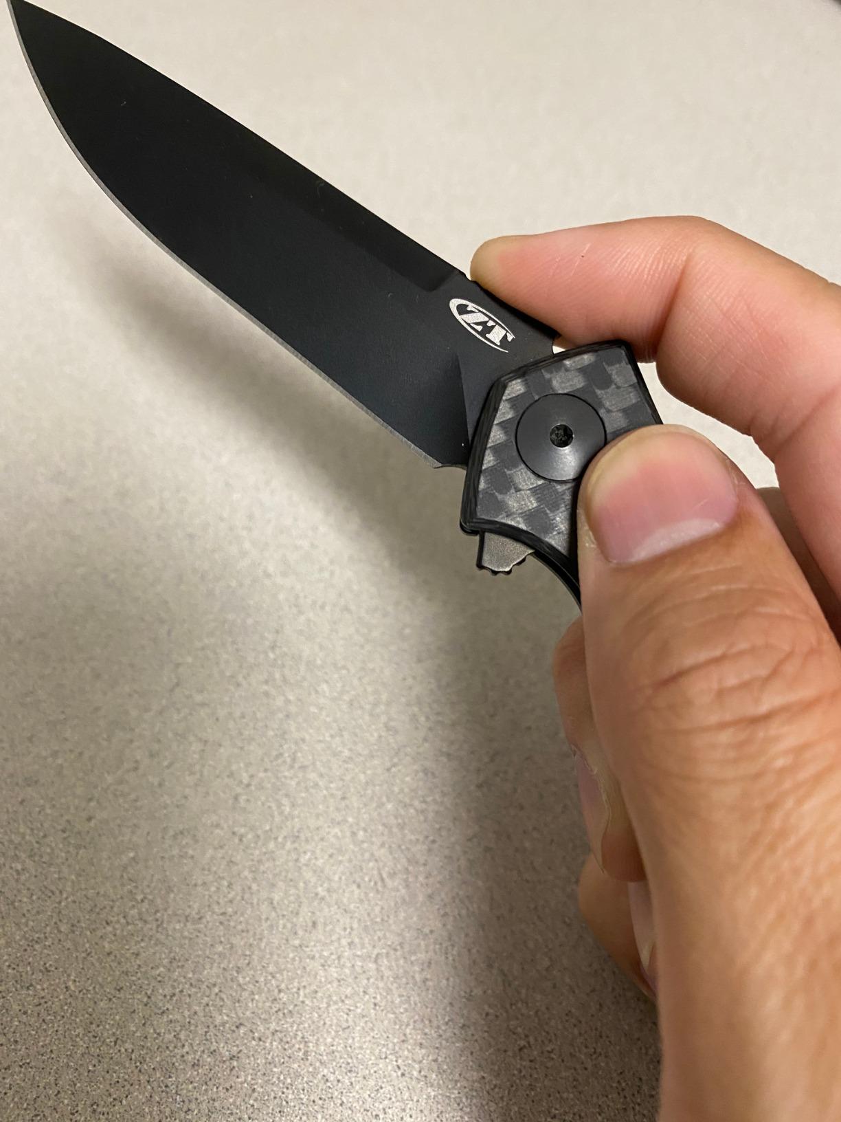 Zero Tolerance 0450CF; Folding Knife with 3.25