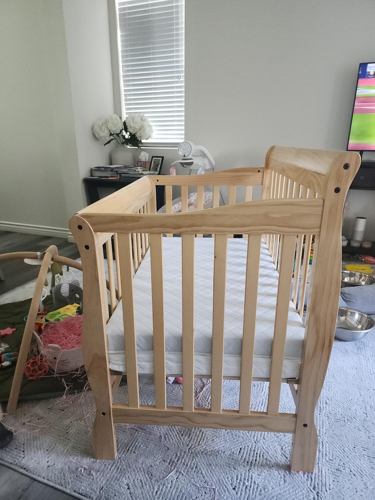 Dream On Me 4-in-1 Mini Baby Crib for Small Spaces, Aden, Grey | GREENGUARD Gold, ASTM/CPSC Compliant, BSA Verified, Converts to Daybed & Twin Bed, 3 Adjustable Heights, New Zealand Pine customer photo 2