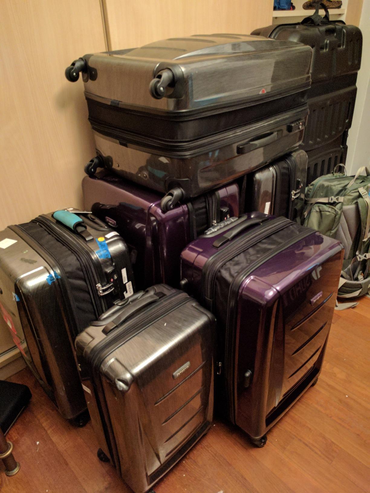 Samsonite Winfield 2 Hardside Expandable Luggage with Spinner Wheels, Deep Blue, Checked-Large 28-Inch customer photo 2