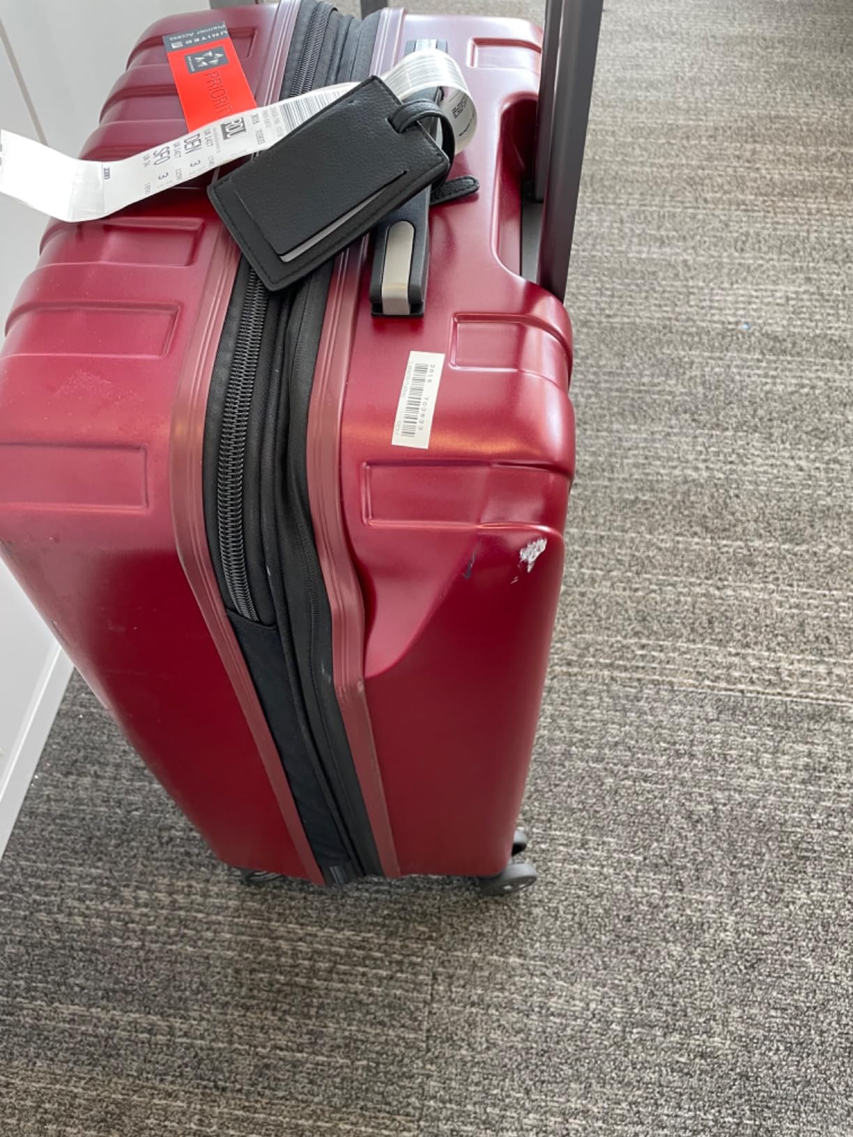 Titanium Hardside Expandable Luggage with Spinner Wheels, Black Cherry Red, 2-Piece Set (21/25) customer photo 1