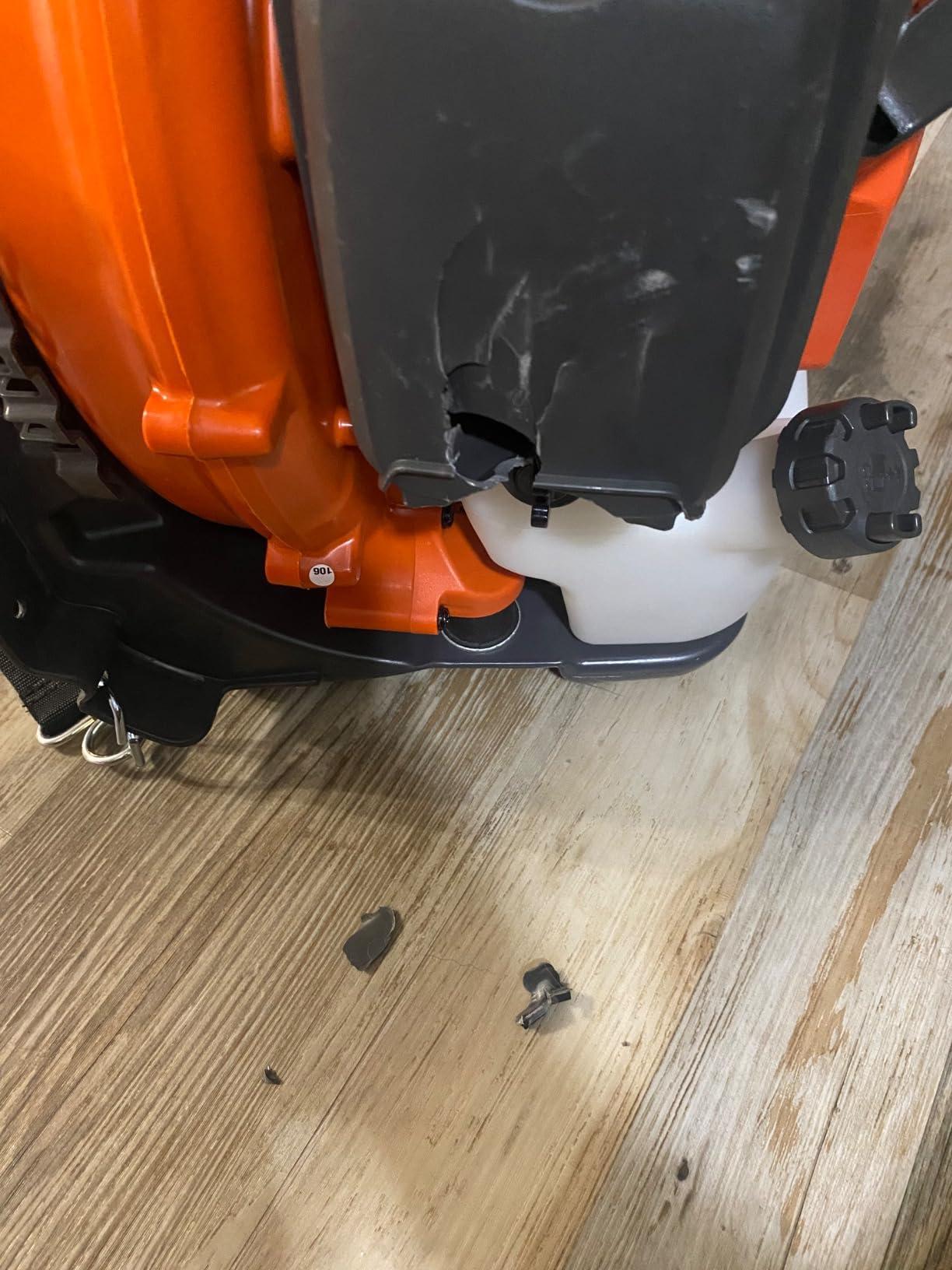 Husqvarna 360BT Gas Leaf Blower, 65.6-cc 3.81-HP 2-Cycle Backpack Leaf Blower with 890-CFM, 232-MPH, 30-N customer photo 1