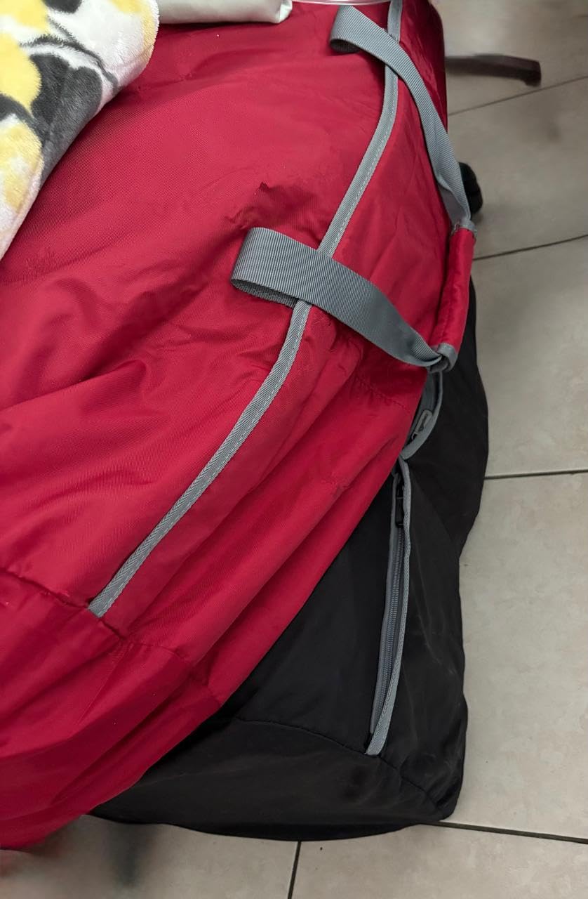 Amazon Basics Extra Large Foldable Nylon Duffel Bag for Travel/Storage, 150L customer photo 1