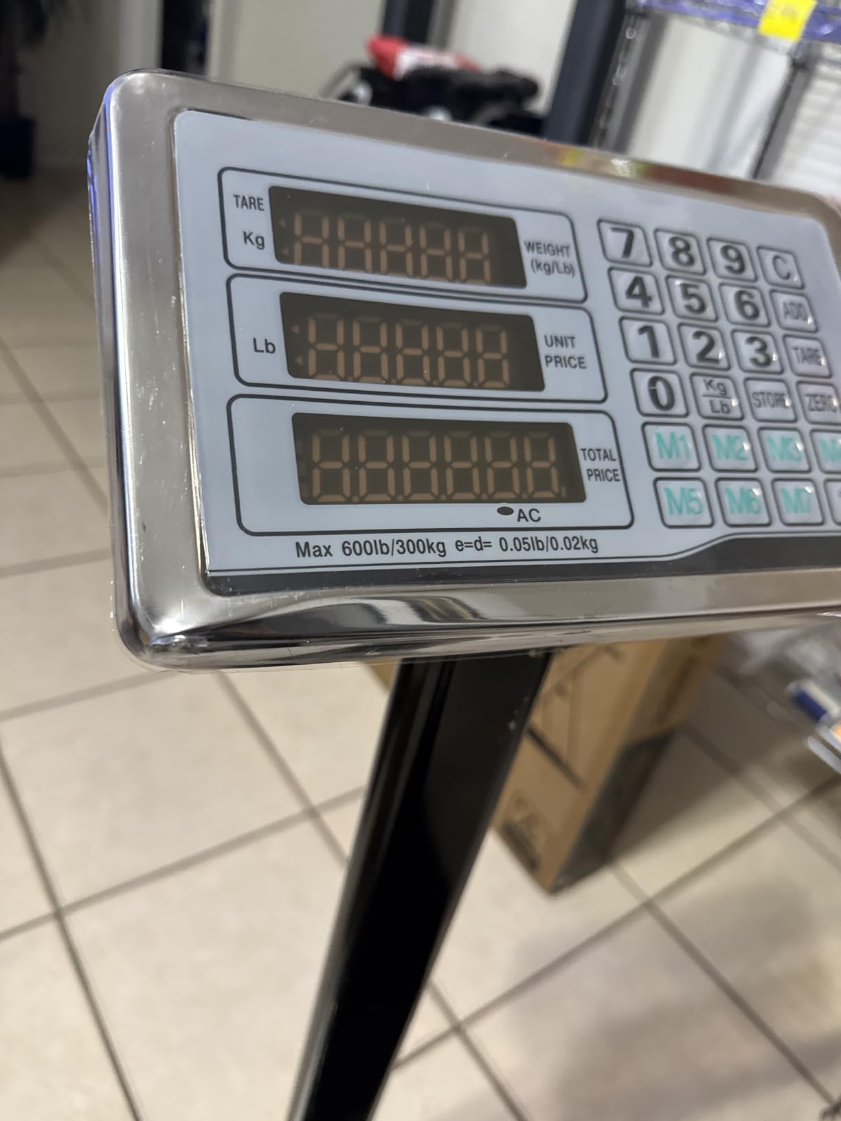 Houseables Industrial Scale, Platform Scale, 600 LB, Large, Weight Machine for Luggage, Shipping, Packages, Floor, Commercial, Heavy Duty, Box, Postal, Laundry, Warehouse, Luggage Weighing, Digital customer photo 2