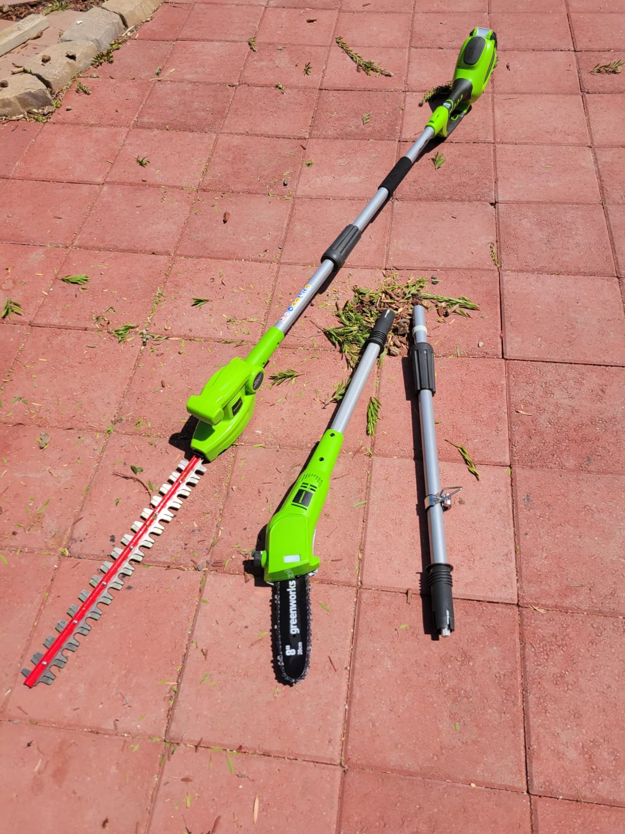 Greenworks 40V 8-inch Cordless Pole Saw with Hedge Trimmer Attachment 2.0Ah Battery and Charger Included customer photo 2