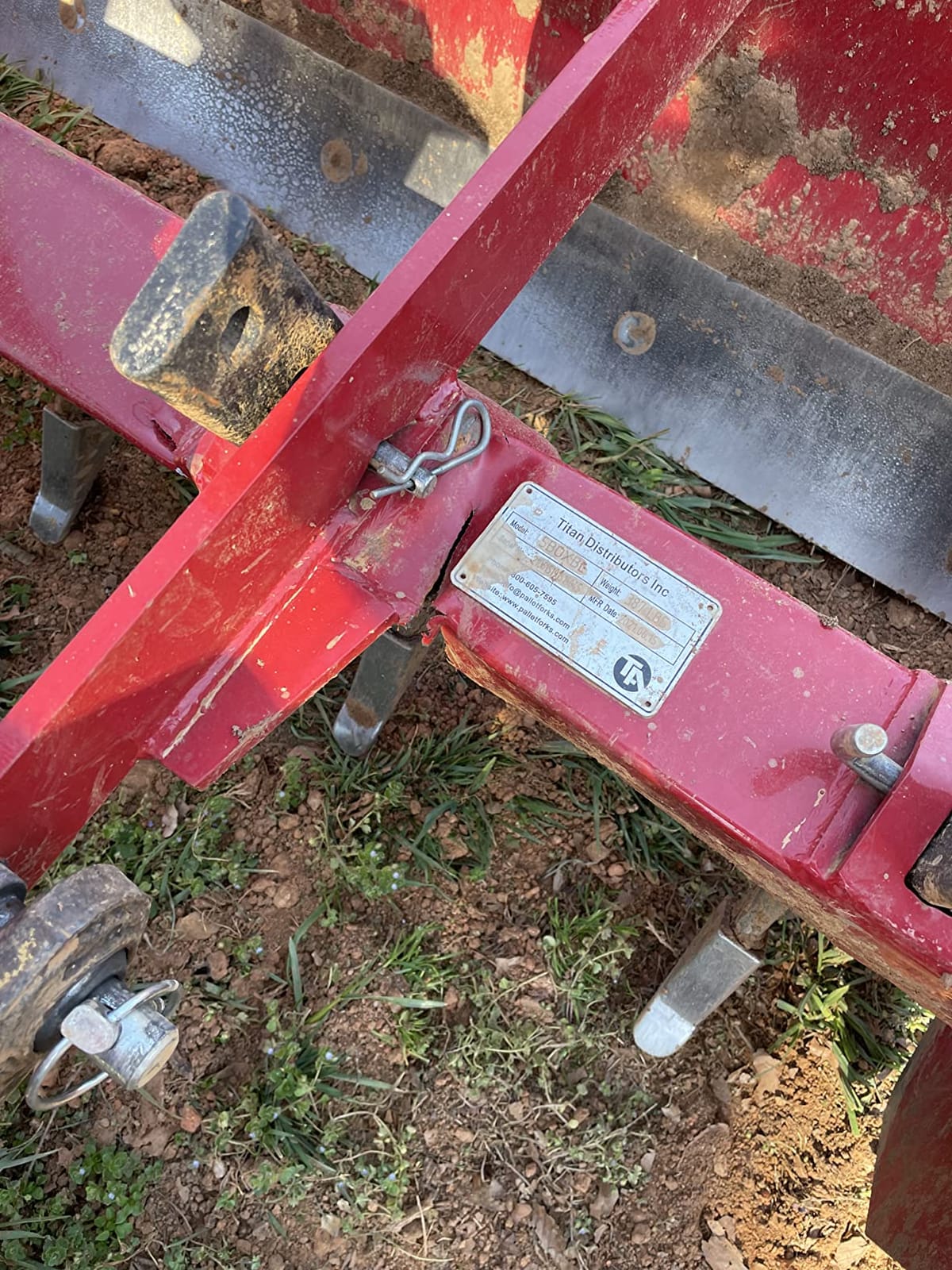 Titan 4' - 7' Box Blade Tractor Attachment Category 1 Cat 0 Scarifier Shank customer photo 1