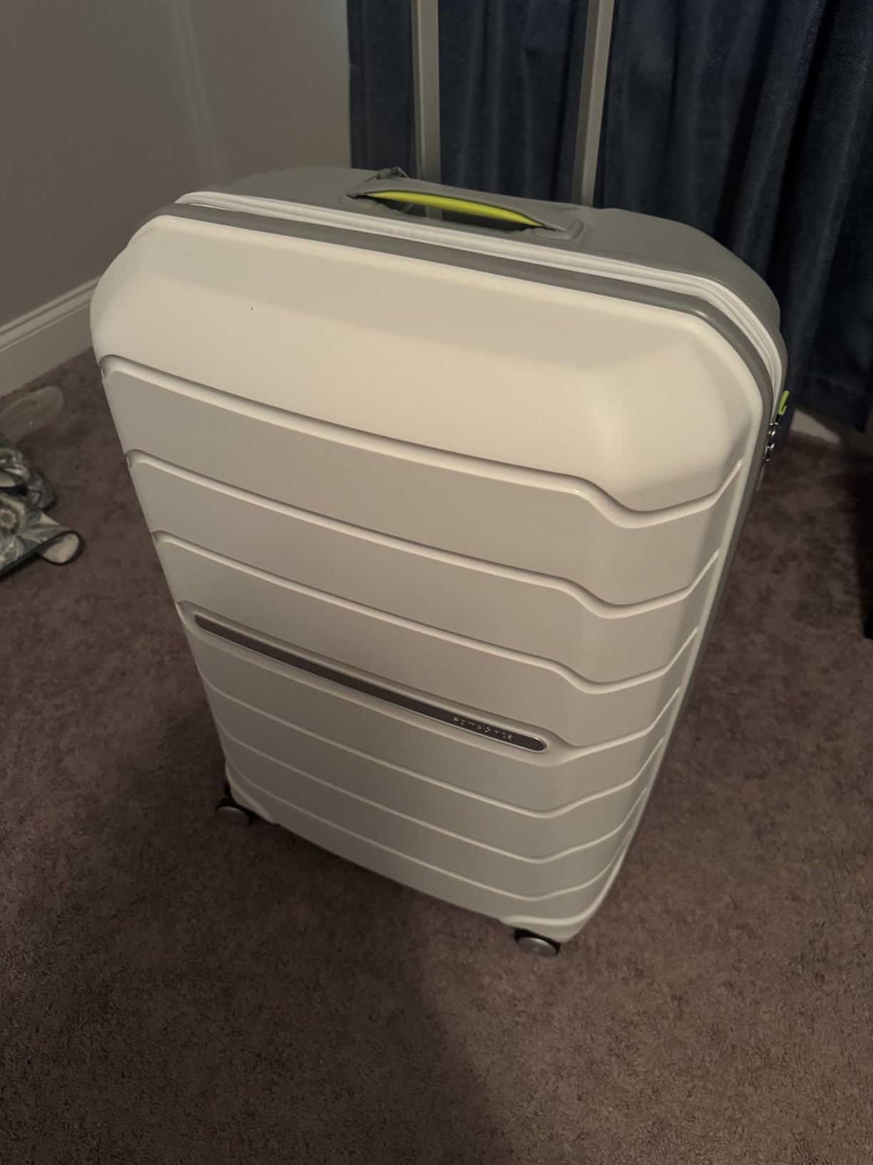 Samsonite Freeform Hardside Carry-On Luggage with Spinner Wheels - Hardshell Suitcase - TSA, Airline-Approved - Expandable Hard Shell, Smooth Rolling Wheels for Lightweight Travel - Sage Green customer photo 1