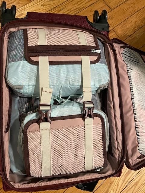 Travelpro Platinum Elite Checked Luggage Spinner, Black, 25-Inch customer photo 1