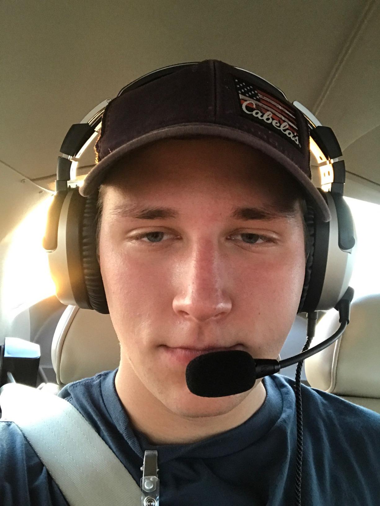 LIGHTSPEED Zulu 3 Premium ANR Aviation Headset with Noise Cancelling and Bluetooth (GA Dual Plugs) customer photo 2