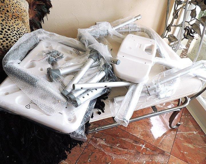 Vaunn Medical Deluxe Spa Shower Chair with Arms and Back, Bath Seat for Seniors, 450 lbs Max Weight, White with Light Gray Arms customer photo 1