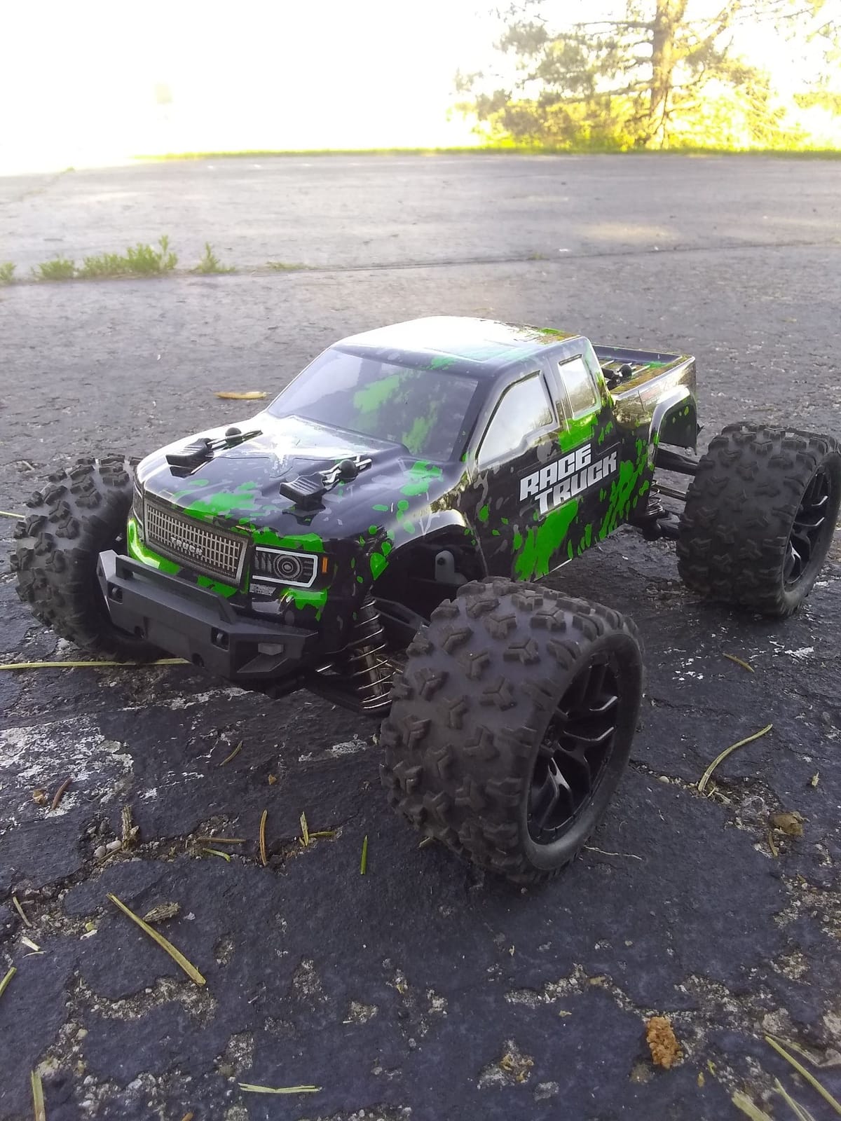 HAIBOXING 18859 1:18 Scale All Terrain RC Car, Hobby 4WD Remote Control Car | 2.4GHz Electric RC Vehicle 36 KPH High Speed 4X4 Waterproof Off-Road RC Truck with Two Rechargeable Batteries for RC Driving customer photo 1