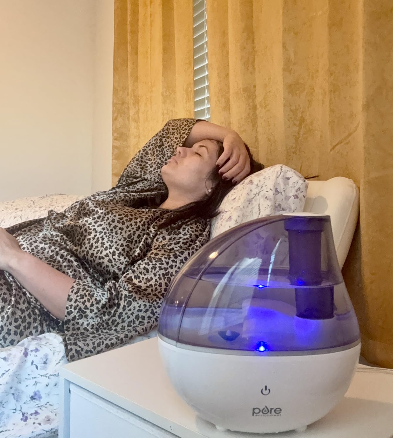 Pure Enrichment MistAire Silver Ultrasonic Cool Mist Humidifier for Bedroom, Office, Nursery & Indoor Plants - Lasts Up to 25 Hours, Whisper-Quiet Operation, Optional Night Light, & Auto Shut-Off customer photo 1