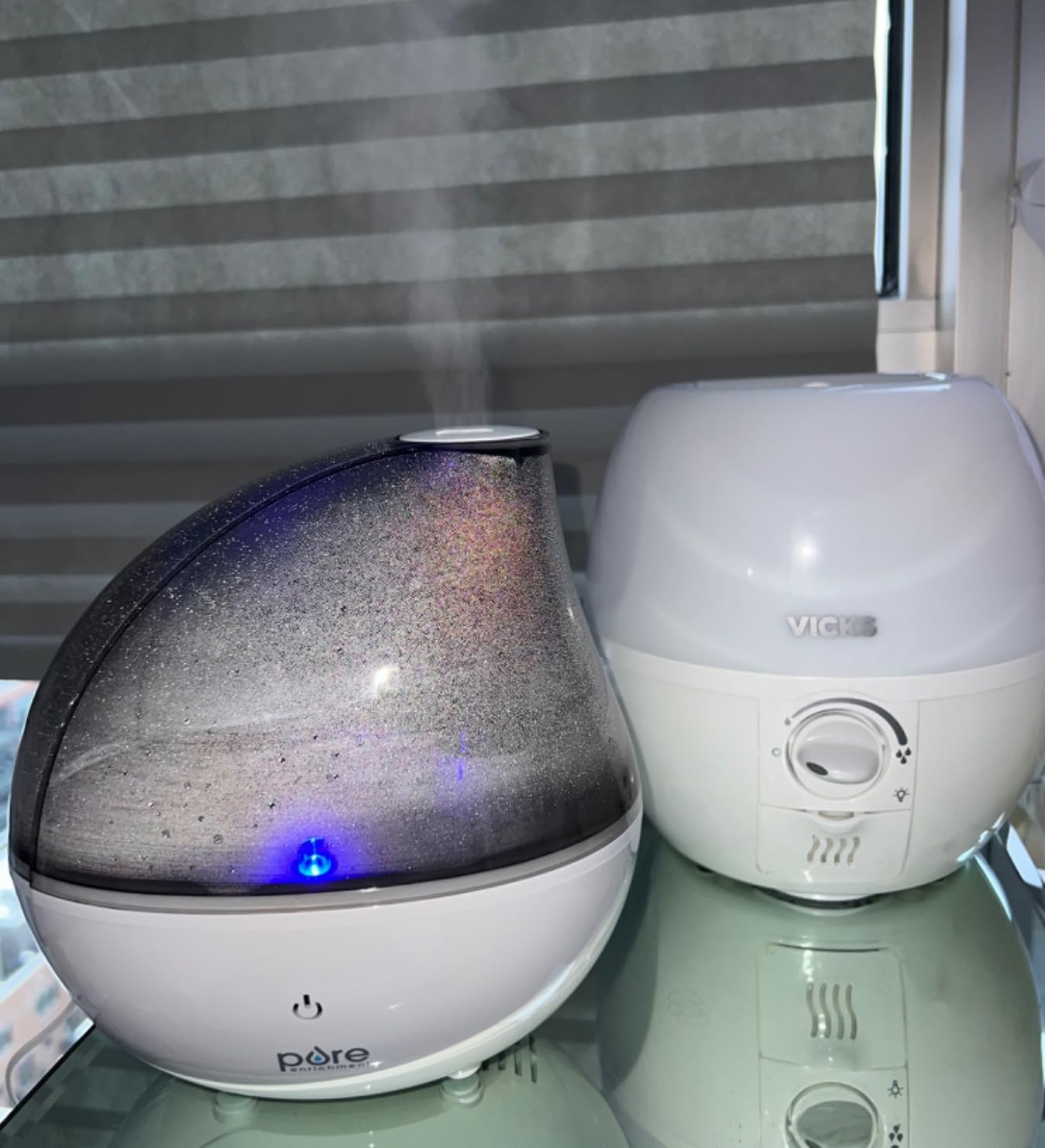 Pure Enrichment MistAire Silver Ultrasonic Cool Mist Humidifier for Bedroom, Office, Nursery & Indoor Plants - Lasts Up to 25 Hours, Whisper-Quiet Operation, Optional Night Light, & Auto Shut-Off customer photo 2