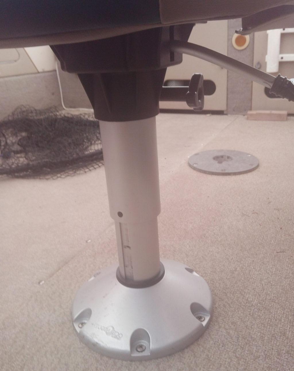 Oceansouth Waverider Shock Absorbing Boat Seat Pedestal 14