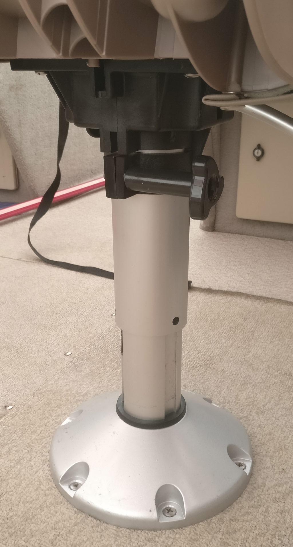 Oceansouth Waverider Shock Absorbing Boat Seat Pedestal 14