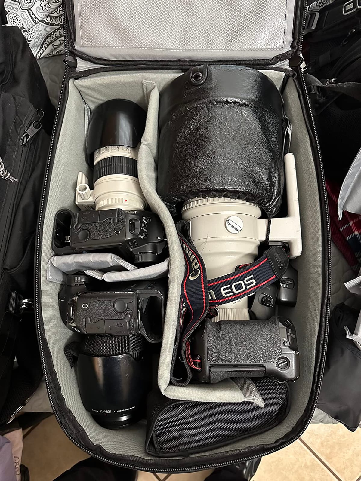 NEEWER Convertible Rolling Camera Backpack for SLR/DSLR and Accessories | NW3300, Black customer photo 2
