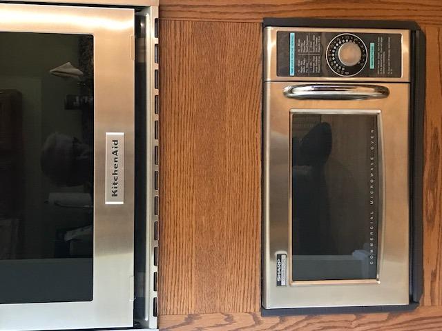 Sharp R-21LCFS Medium-Duty Commercial Microwave Oven with Dial Timer, Stainless Steel, 1000-Watts, 120-Volts customer photo 2