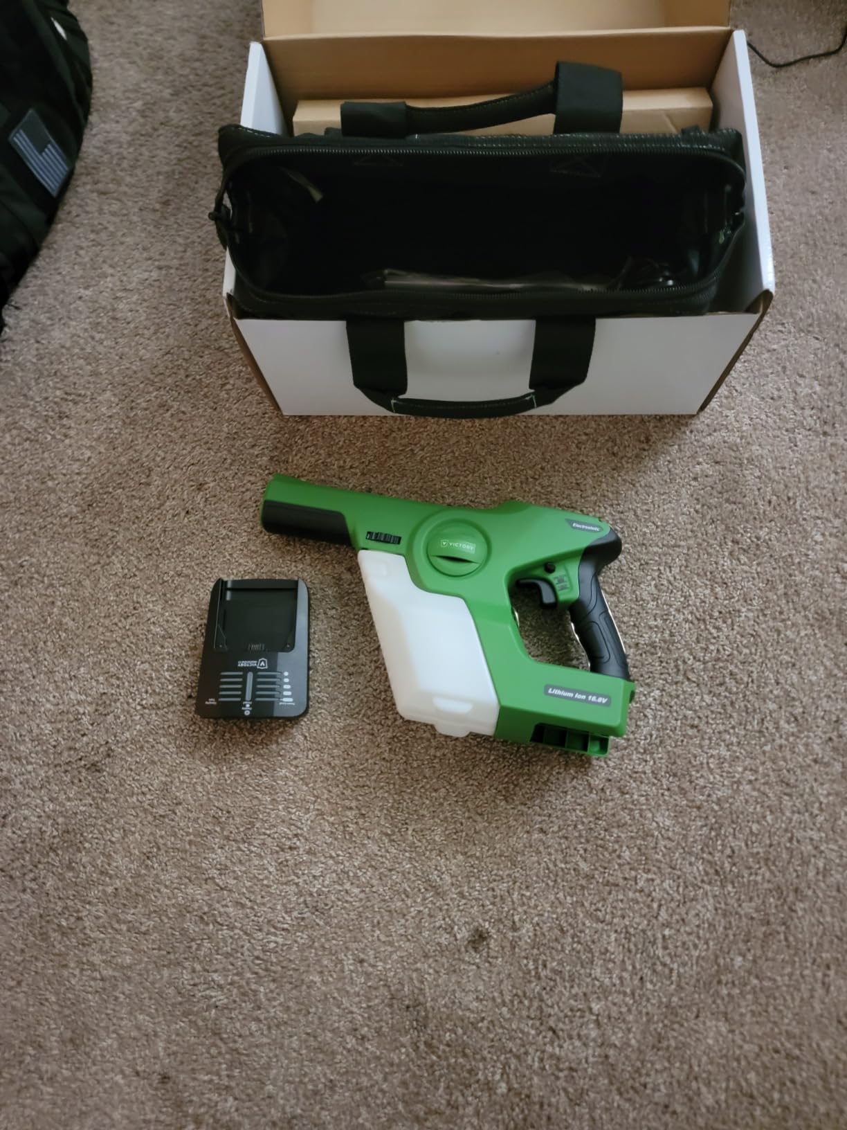 Victory Innovations Cordless Electrostatic Handheld Sprayer for Disinfectants and Sanitizers, 360 Coverage, 3-in-1 Nozzle, Easy Fill Tank Covers 2,800 Sq Ft, Green, VP200ESK customer photo 1