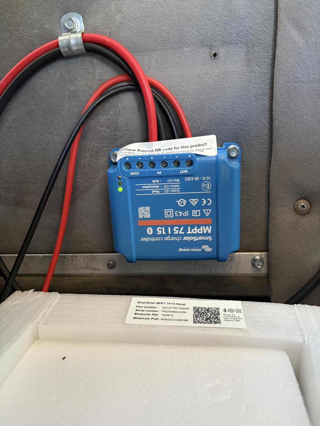 Victron Energy SmartSolar MPPT Solar Charge Controller 75V, 15A, 12/24V | Bluetooth Charge Controllers for Solar Panels customer photo 1